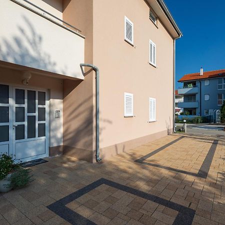 Apartments Crnekovic Jasna باشْكا المظهر الخارجي الصورة