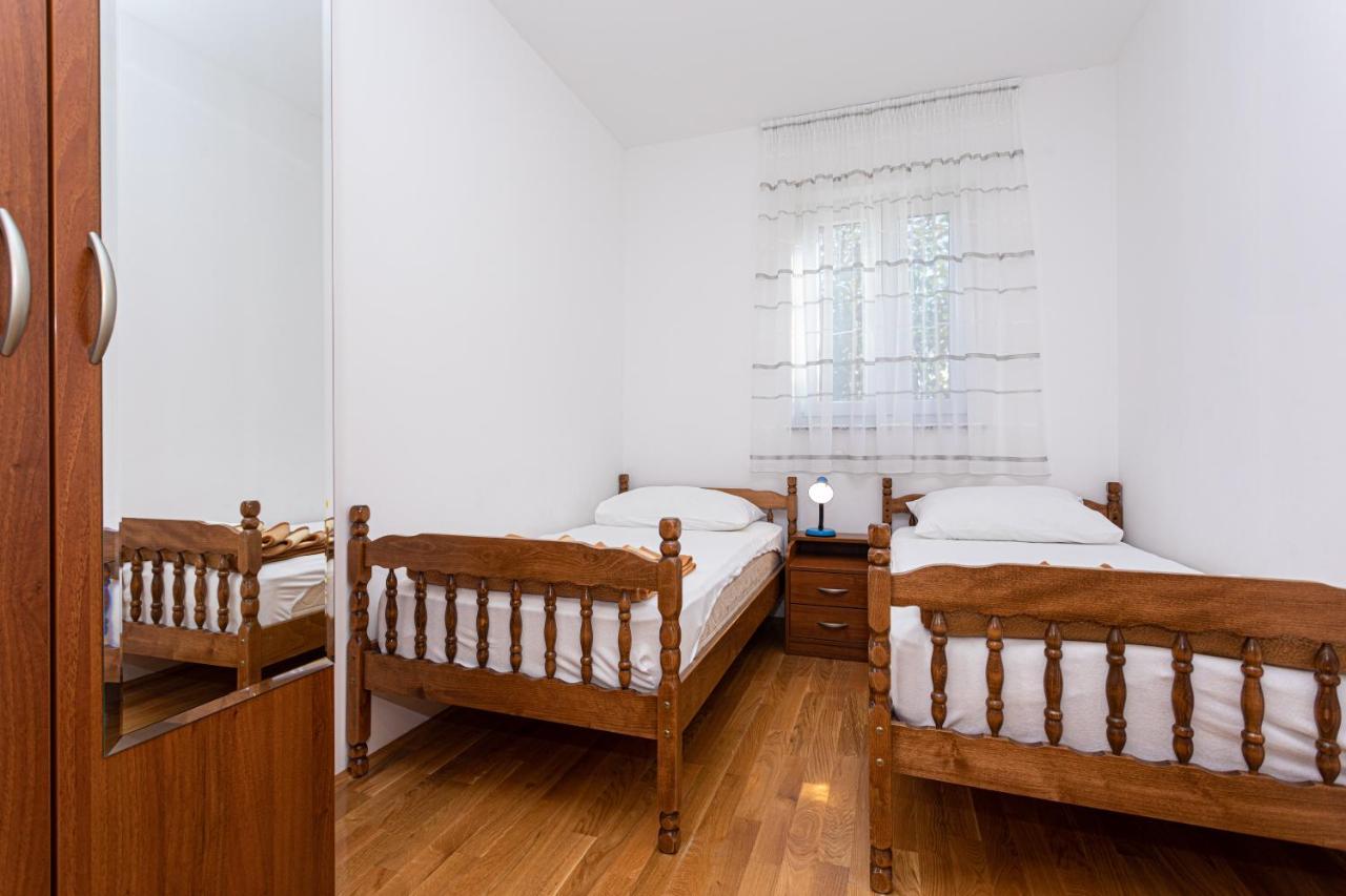 Apartments Crnekovic Jasna باشْكا المظهر الخارجي الصورة