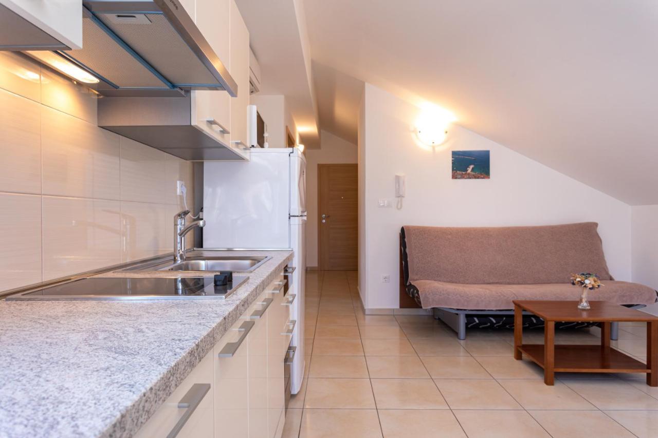 Apartments Crnekovic Jasna باشْكا المظهر الخارجي الصورة