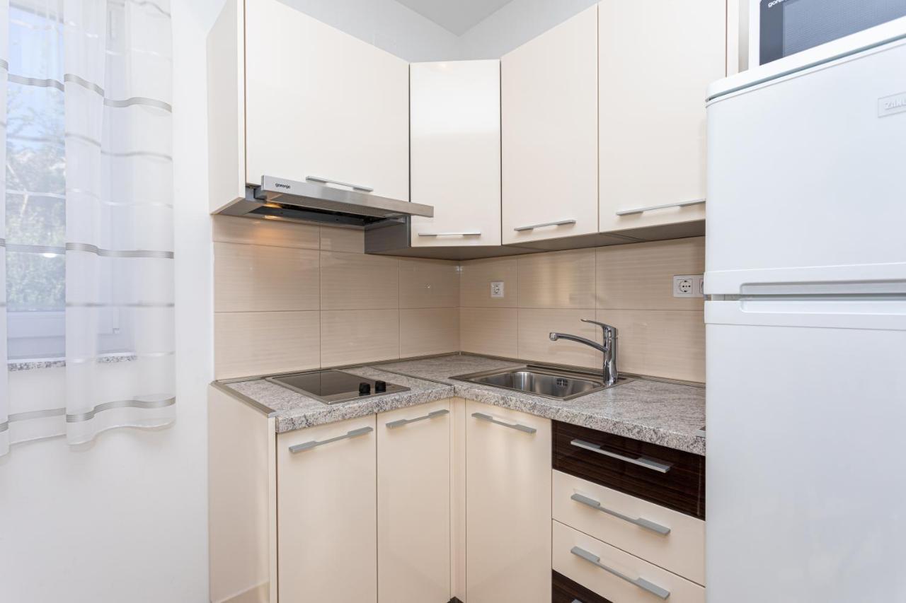 Apartments Crnekovic Jasna باشْكا المظهر الخارجي الصورة