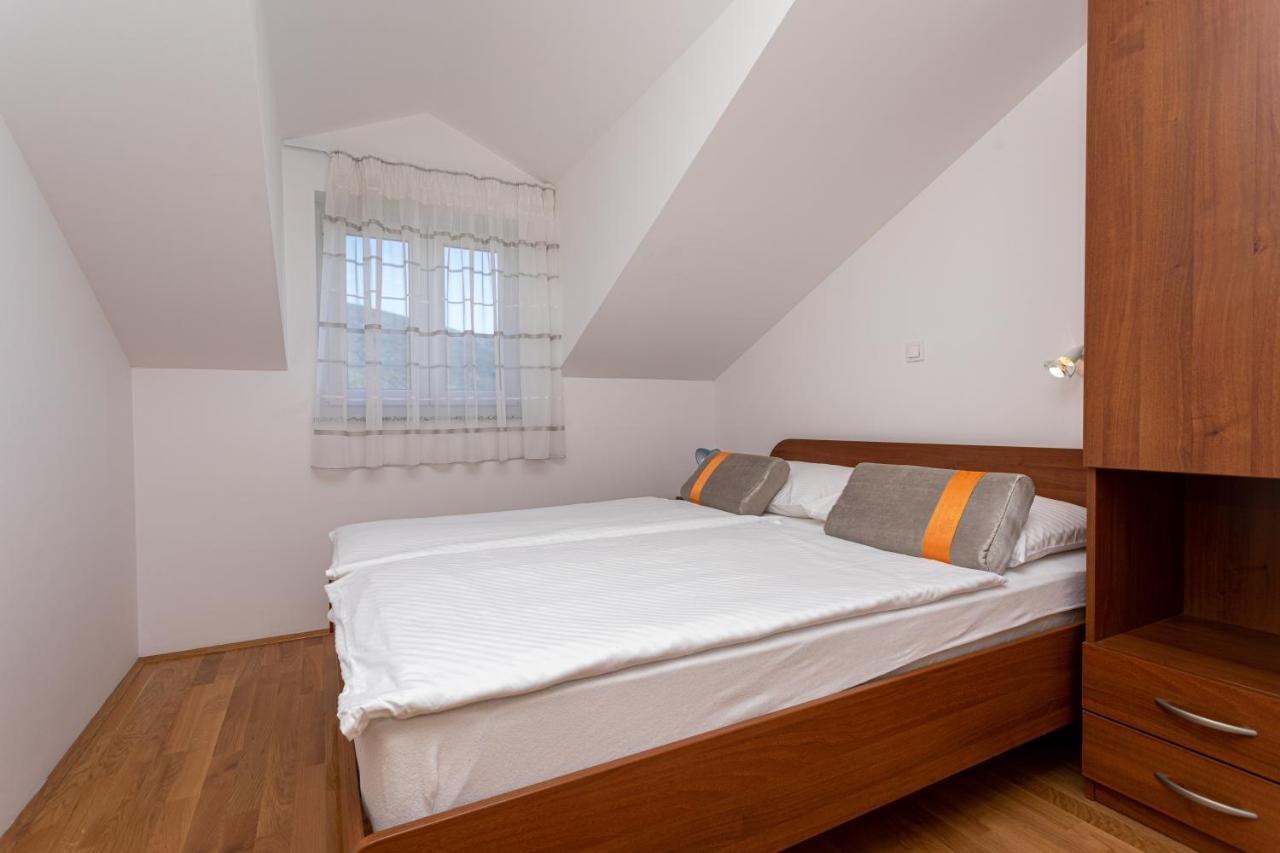 Apartments Crnekovic Jasna باشْكا المظهر الخارجي الصورة