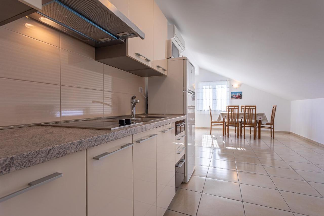 Apartments Crnekovic Jasna باشْكا المظهر الخارجي الصورة