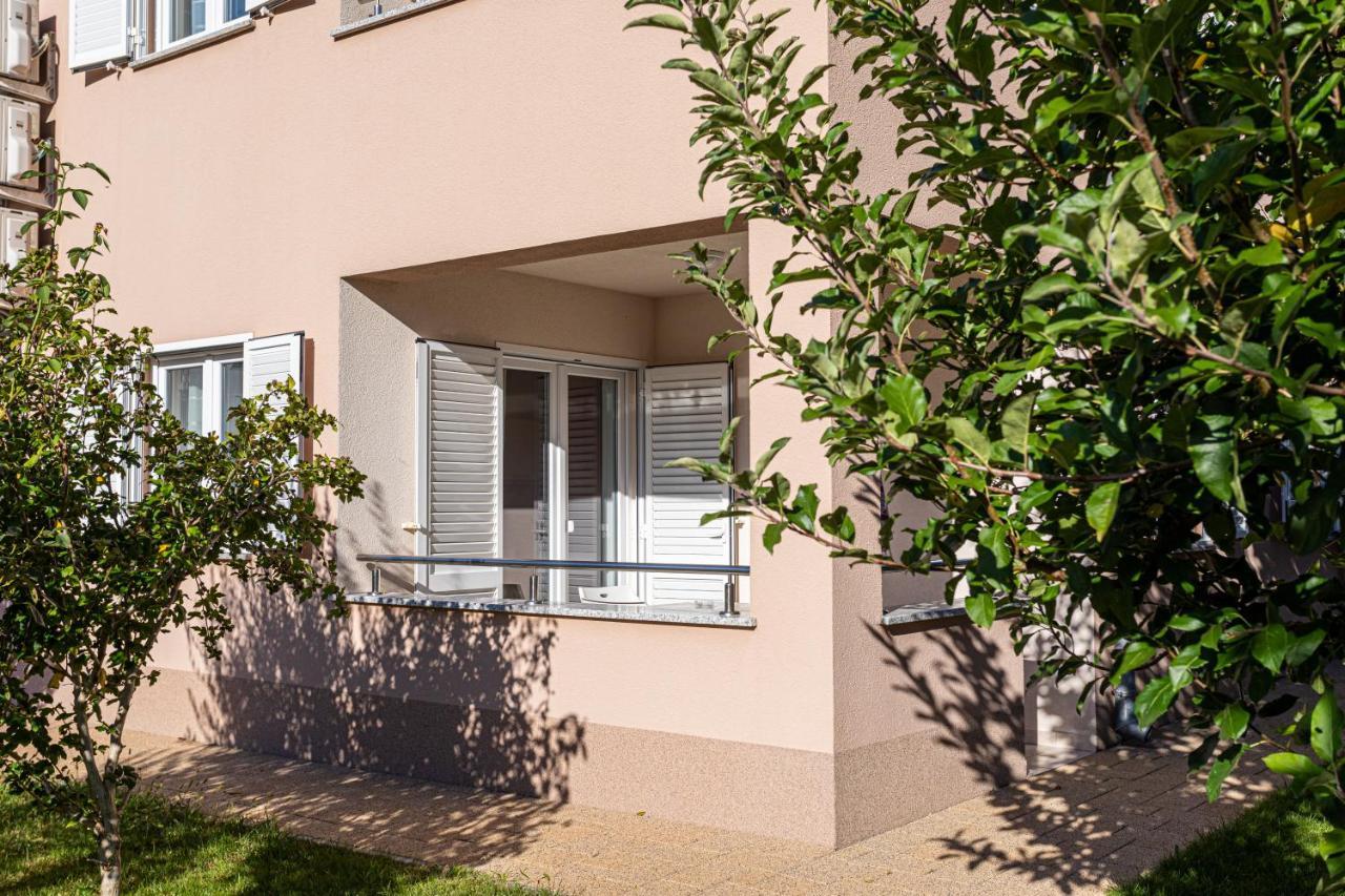 Apartments Crnekovic Jasna باشْكا المظهر الخارجي الصورة