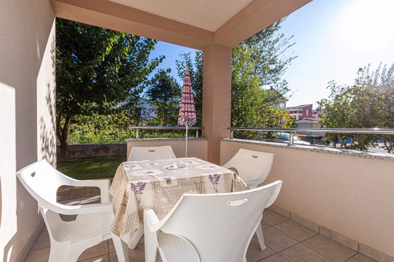 Apartments Crnekovic Jasna باشْكا المظهر الخارجي الصورة