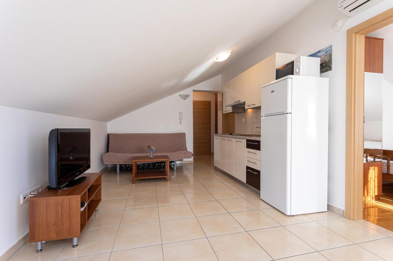 Apartments Crnekovic Jasna باشْكا المظهر الخارجي الصورة