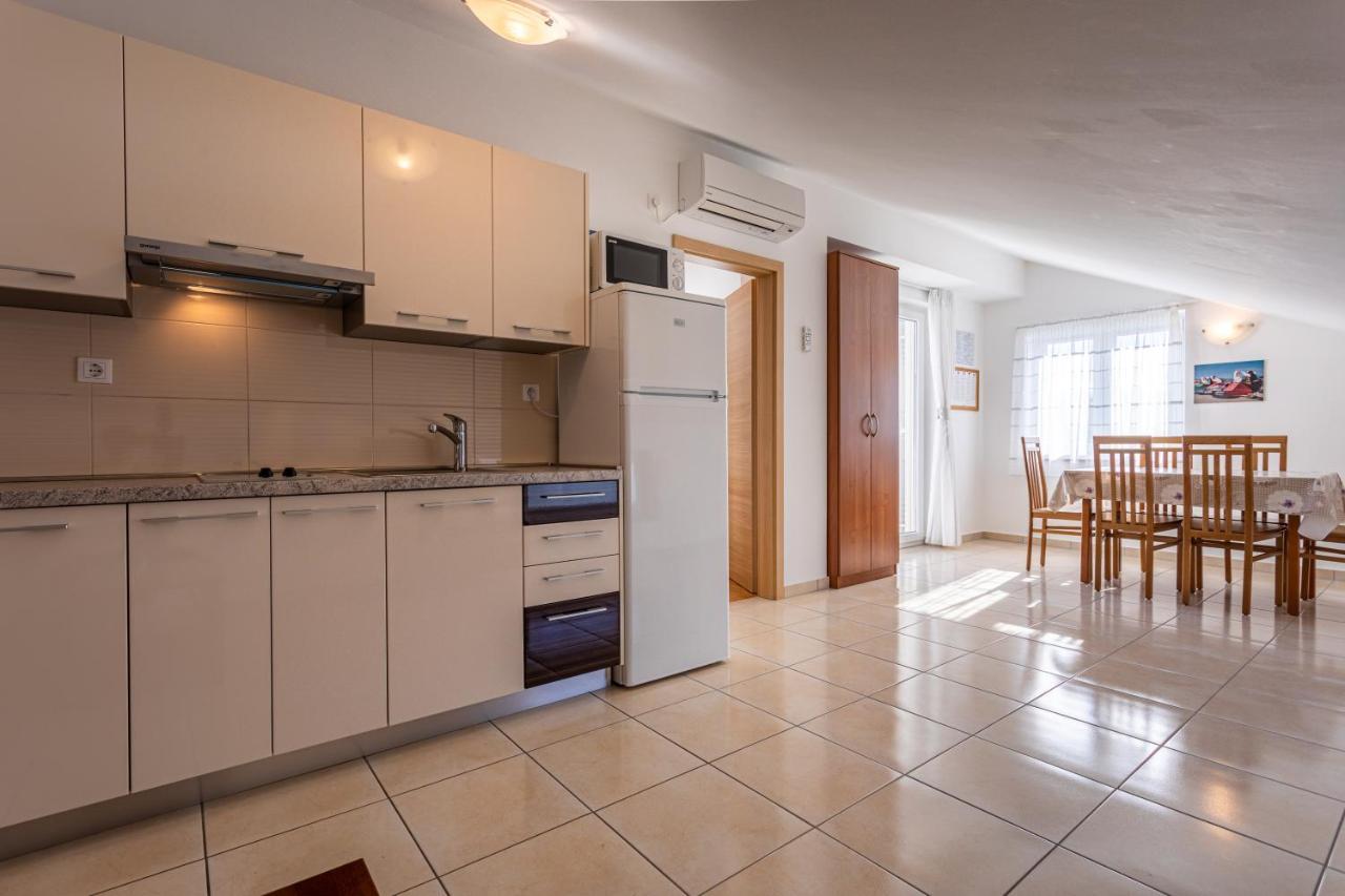 Apartments Crnekovic Jasna باشْكا المظهر الخارجي الصورة